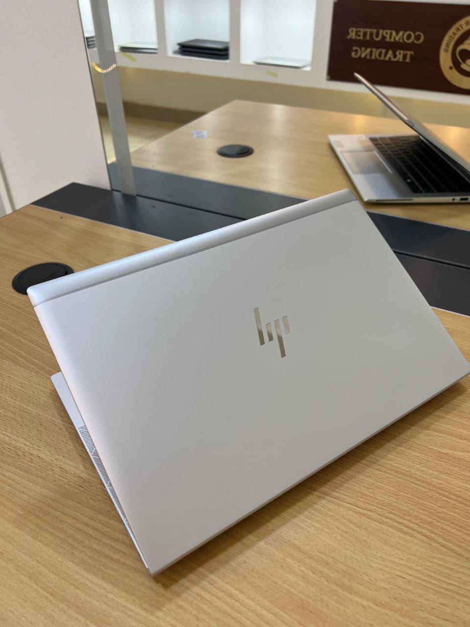 hp elitebook 830g7