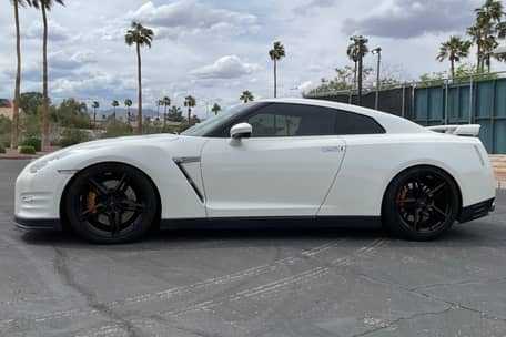 2013 Nissan GT-R Premium