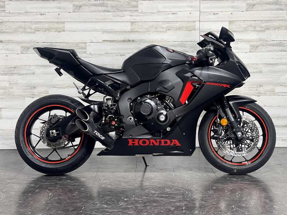 2017 Honda CBR 1000cc (+971561943867)