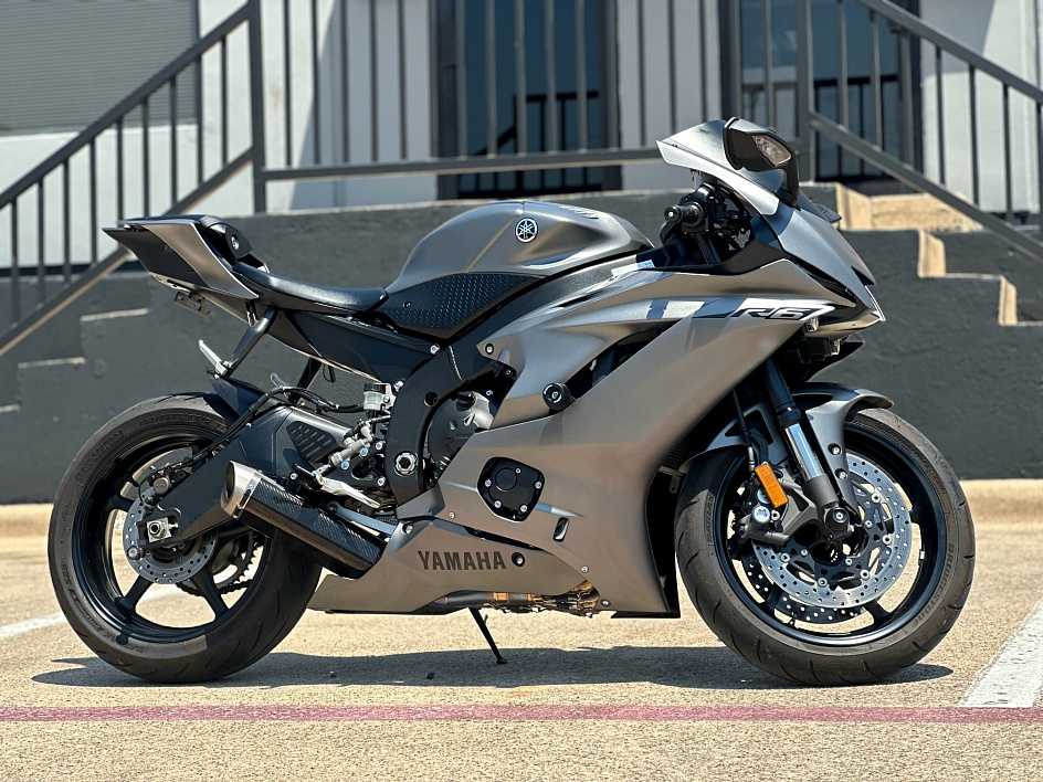 2018 Yamaha YZF R6 WhatsApp +13236413248