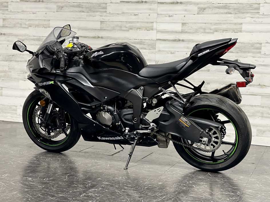 2019 kawasaki ninja ZX R6 (+971561943867)