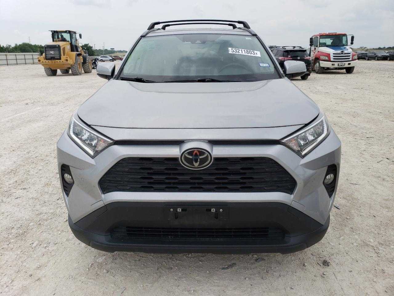 2020 Toyota RAV4 Xle Premium WhatsApp(+971586703639)