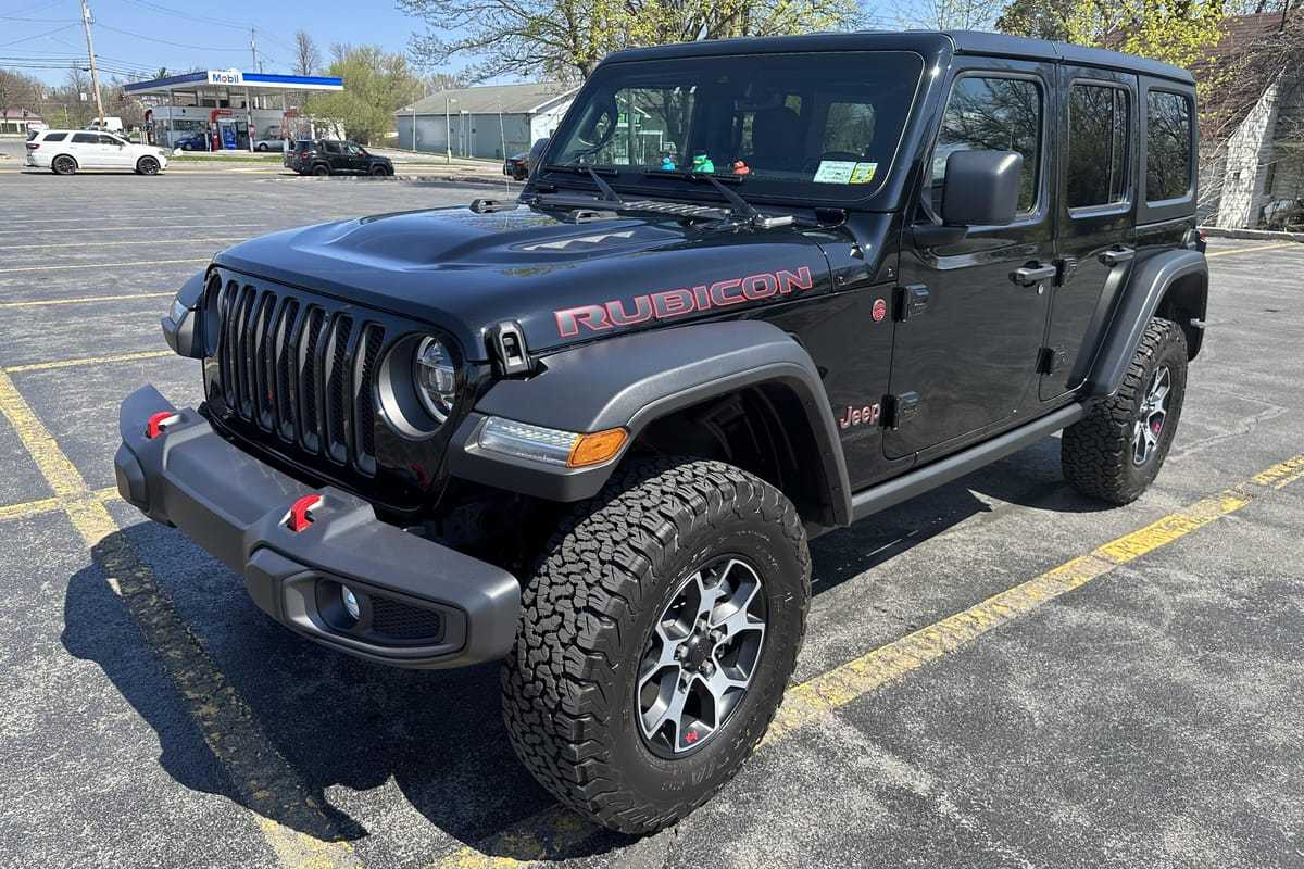 2022 jeep wrangler unlimited rubicon whatsapp +971568033279