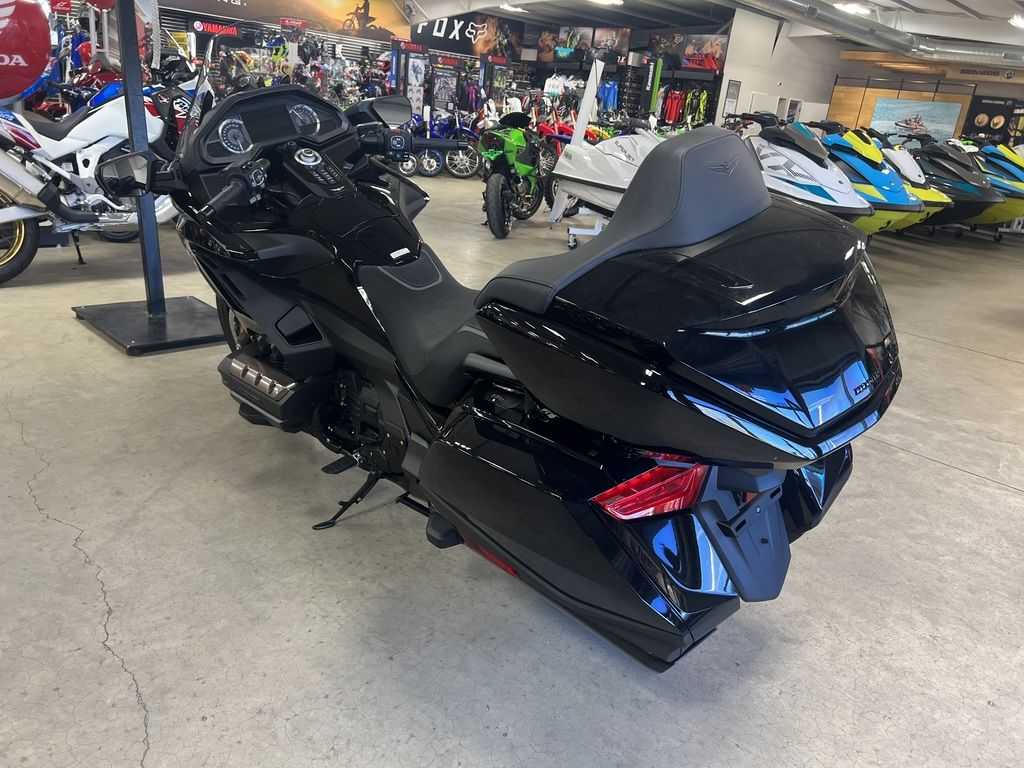 2023 Honda Goldwing (+971561943867)