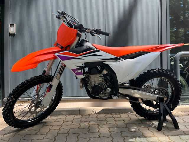 2023 KTM SX 450 F Dirtbike