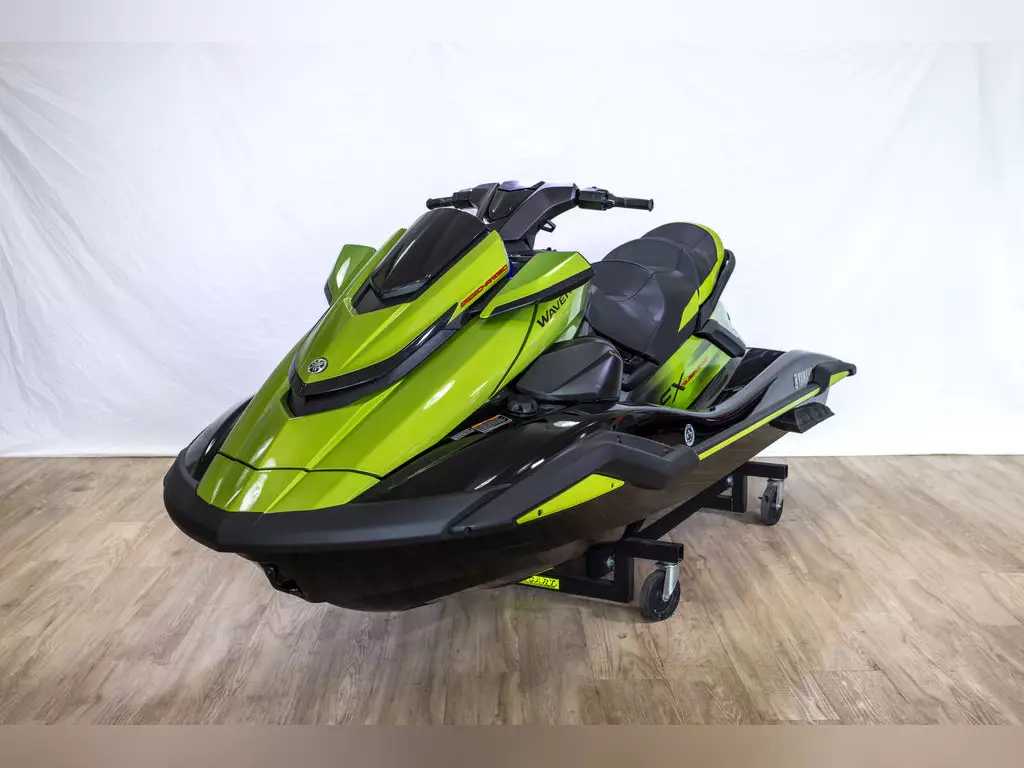 2025 Yamaha WaveRunner FX Cruiser SVHO Jetski