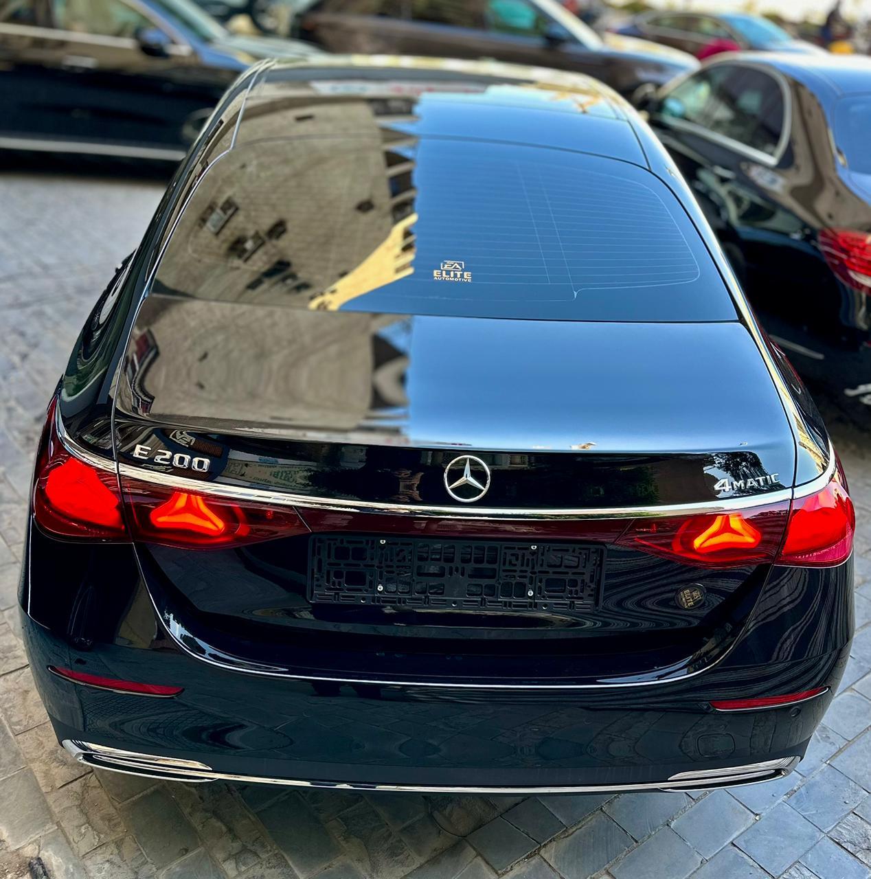 للسفر مرسيدس E200 من تورزم تورز
