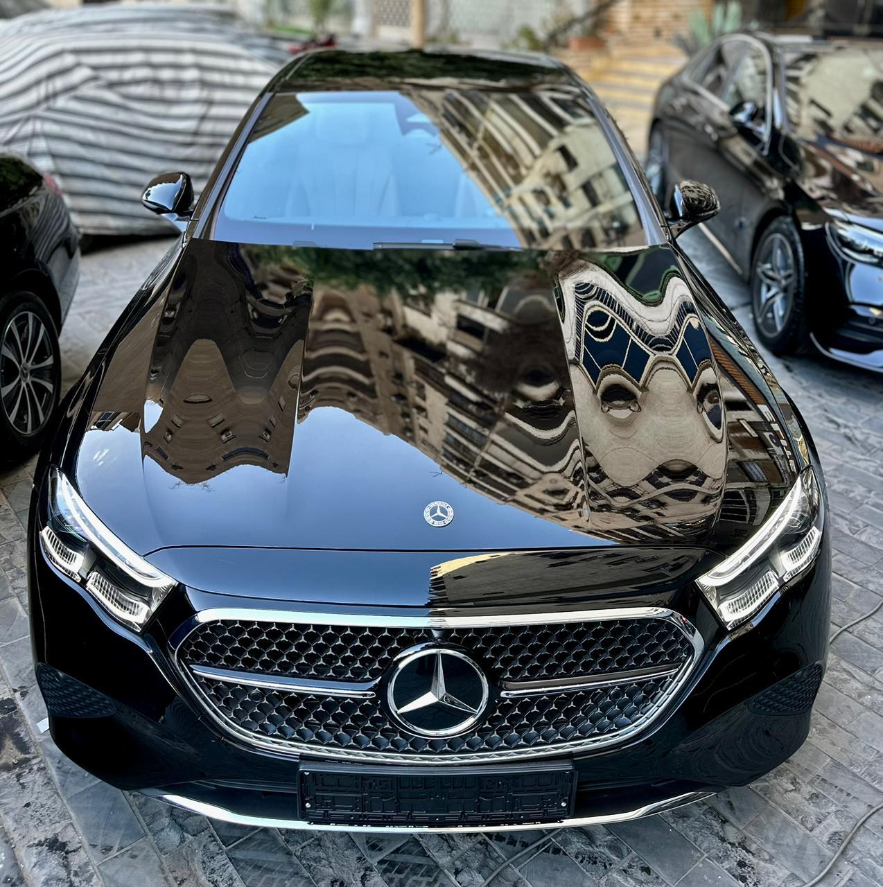 للسفر مرسيدس E200 من تورزم تورز