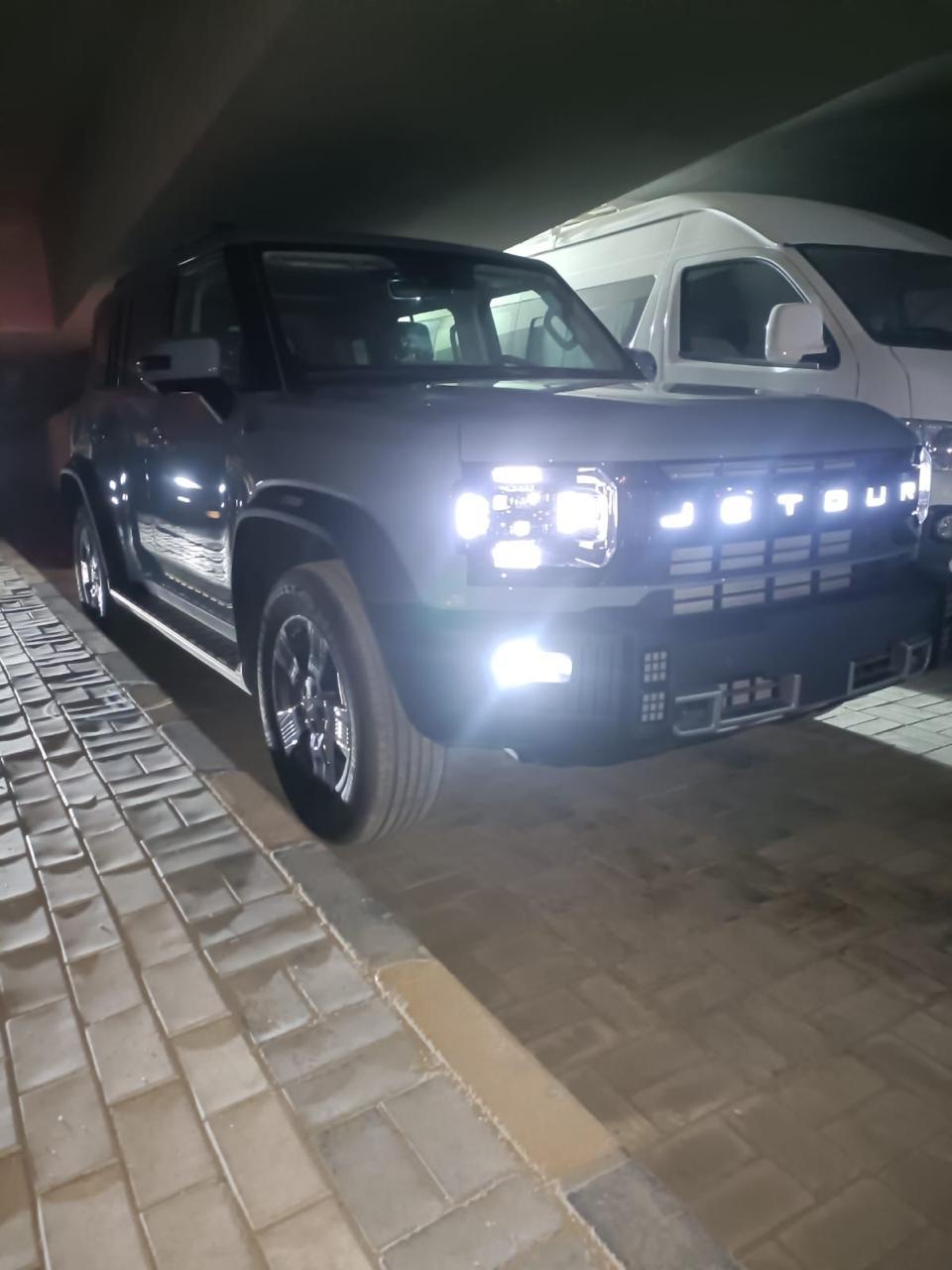 ايجار T2 من تورزم تورز للنقل السياحي وإيجار الليموزين