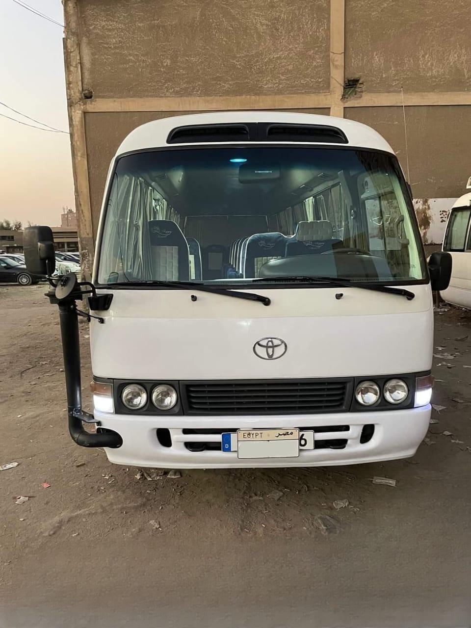 عن استقبال وفد كبير أو مجموعة سياحية (تصل إلى 24 فرداً) لحضور افتتاح المتحف المصري الكبير (GEM)