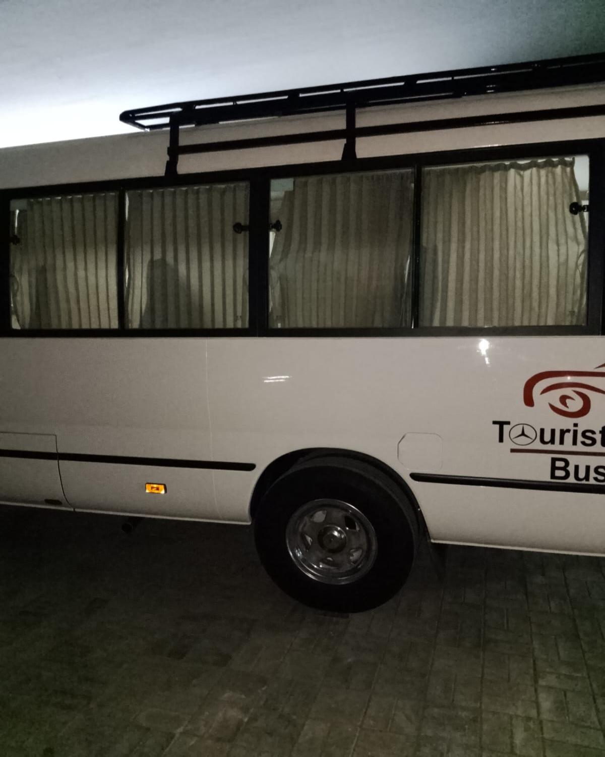 |استأجر تويوتا كوستر (30 راكب) لرحلتك السياحية!