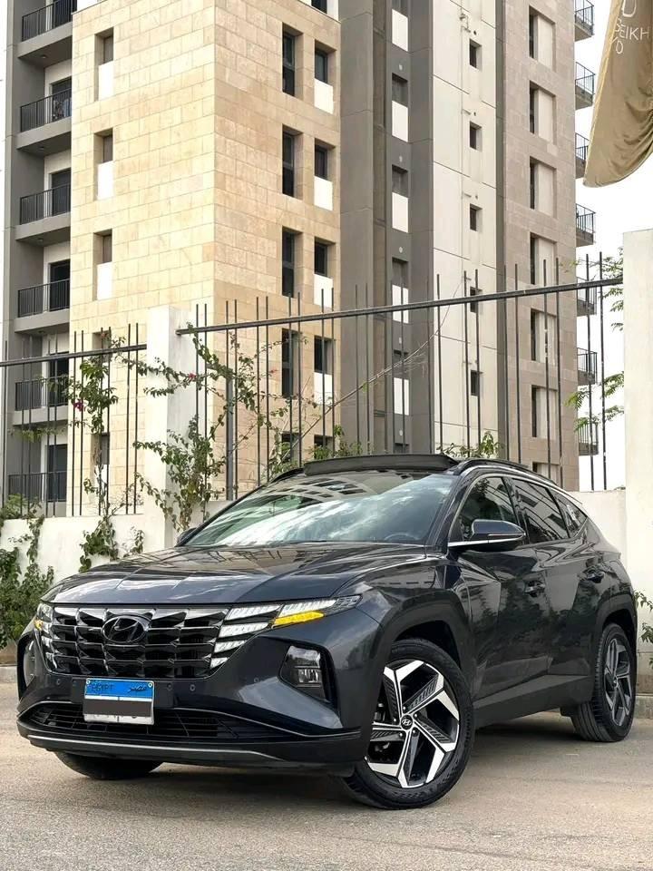 ايجار سياره هيونداى توسان موديل 2025 بالسائق