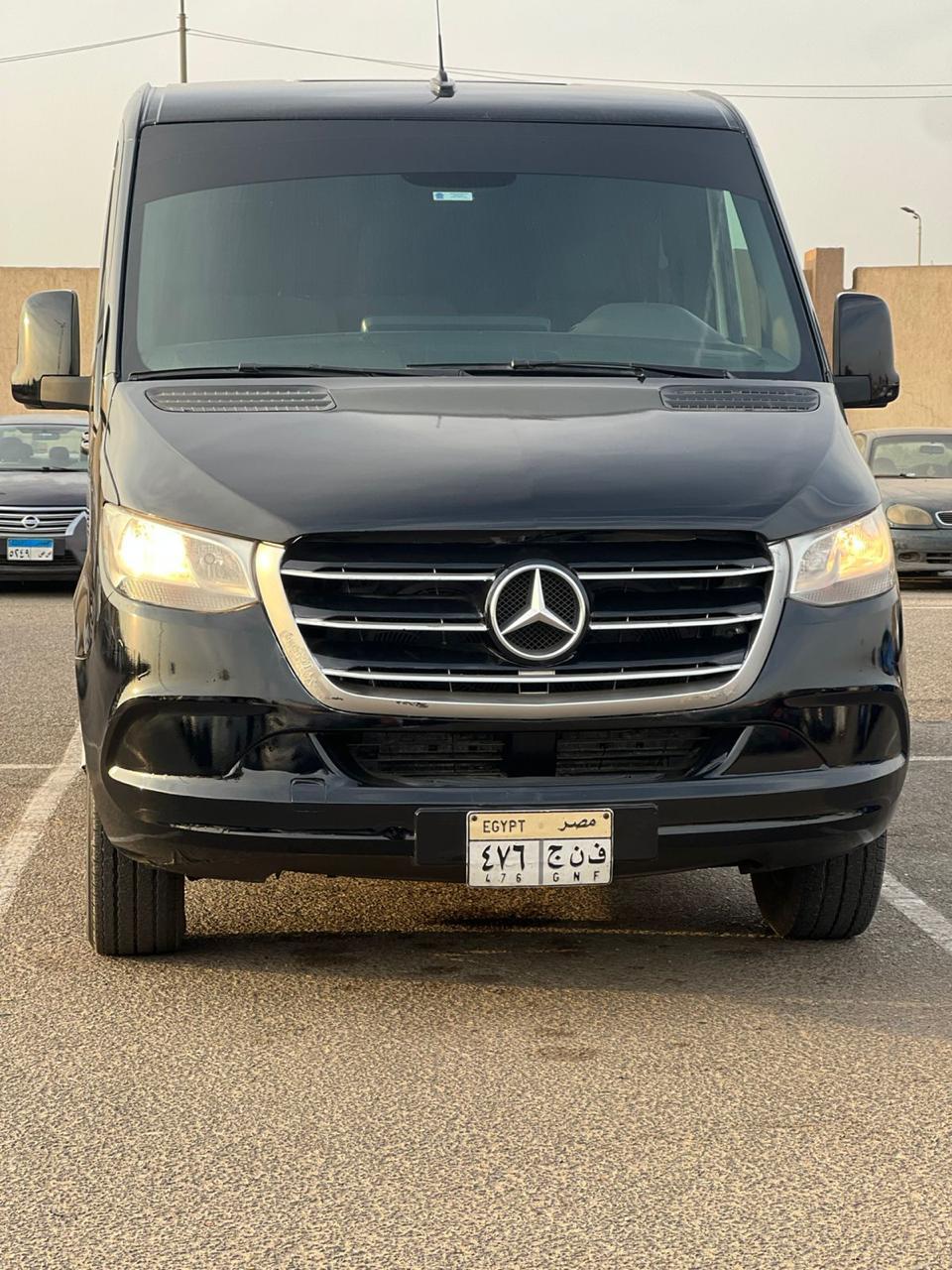 01100092199 عرض تورست على ايجار مرسيدس اسبرنترا