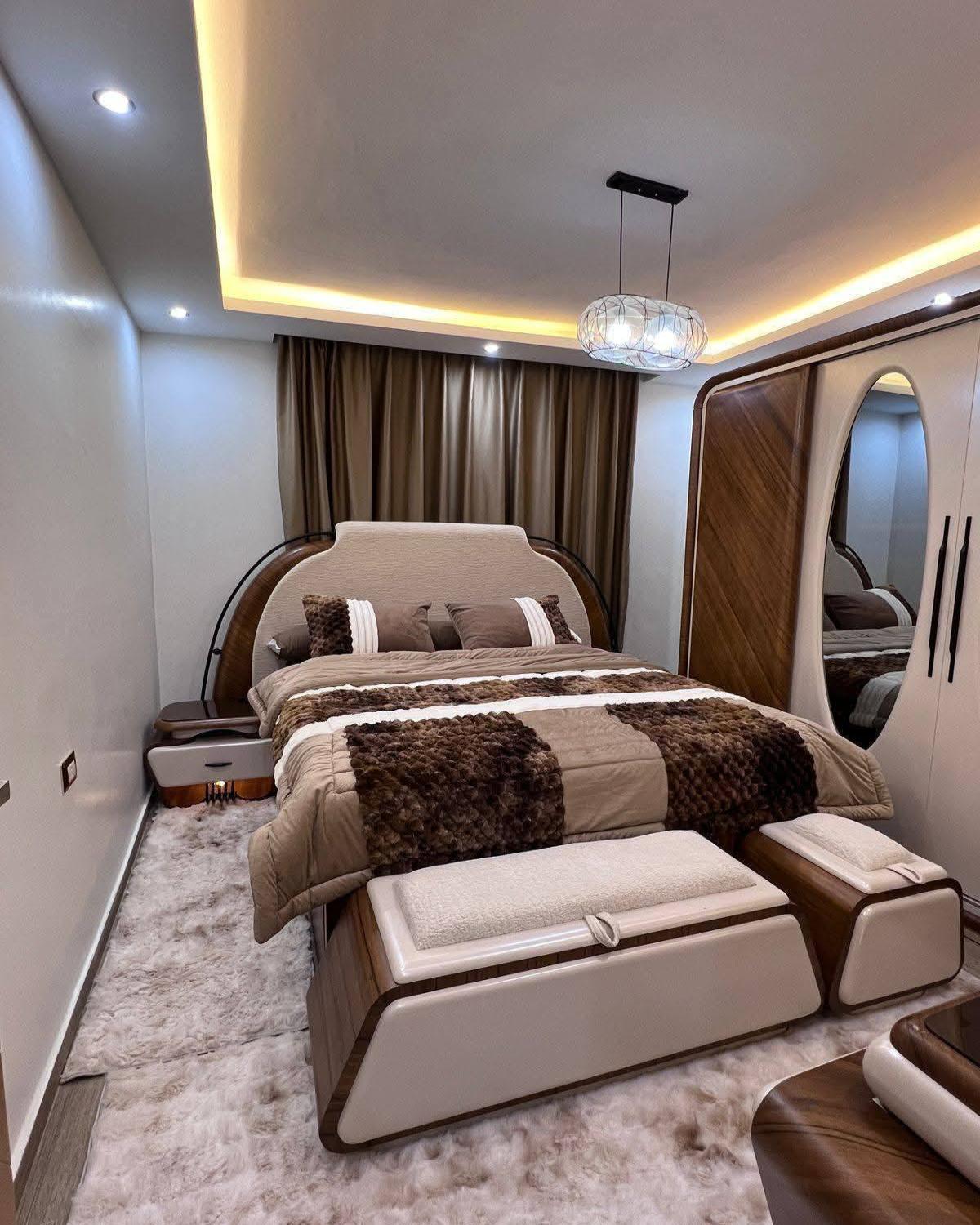 🌸شقه مفروشة فاخره VIP  للايجار اليومى والشهرى بارقى احياء الدقى🌸 شارع مصدق الرئيسى سكن جديد😍