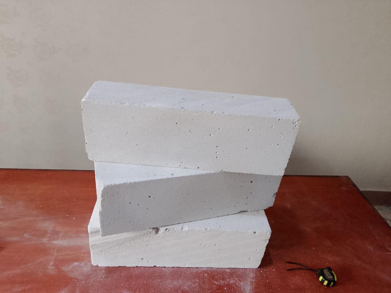 قوة – عزل – توفير… كله في الطوب الأبيض الرغوي