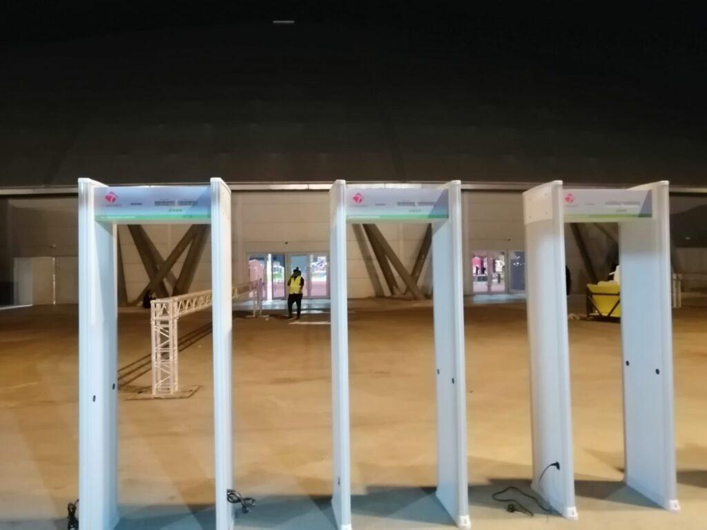 بوابة كشف معادن بوابات تفتيش امنية عالية الحساسيه