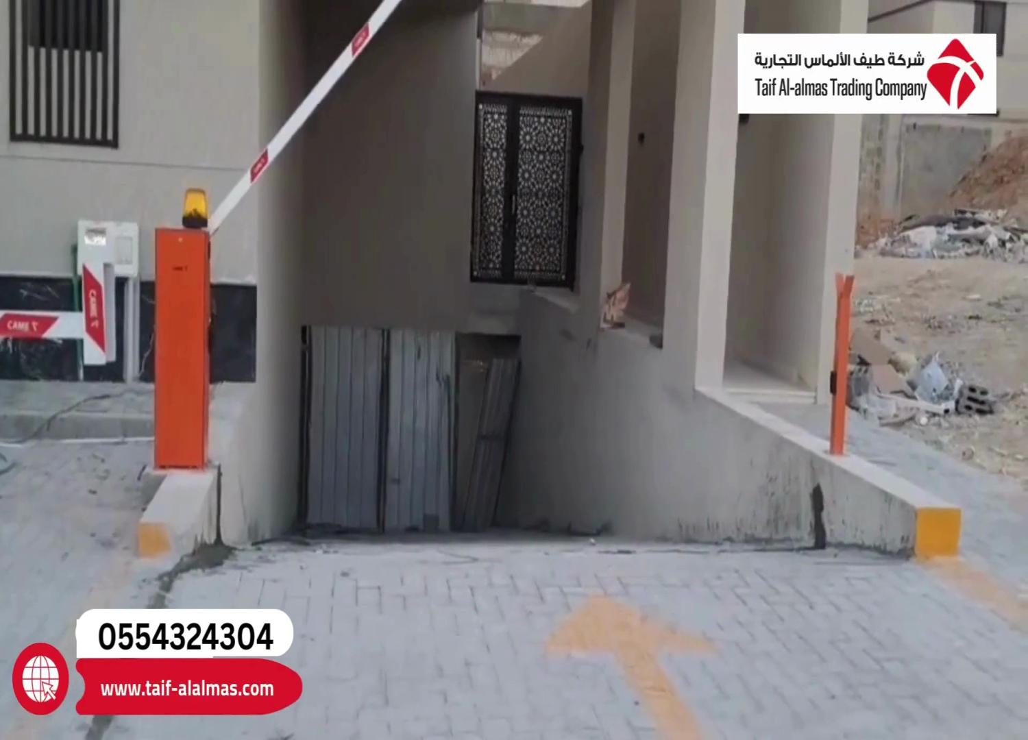 الفخامة والجودة الإيطالية في مداخل منشأتك! 🚗 بوابات مواقف CAME G4000 🇮🇹