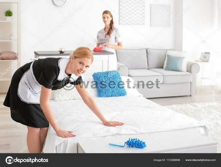 عاملات نظافة Housekeeping