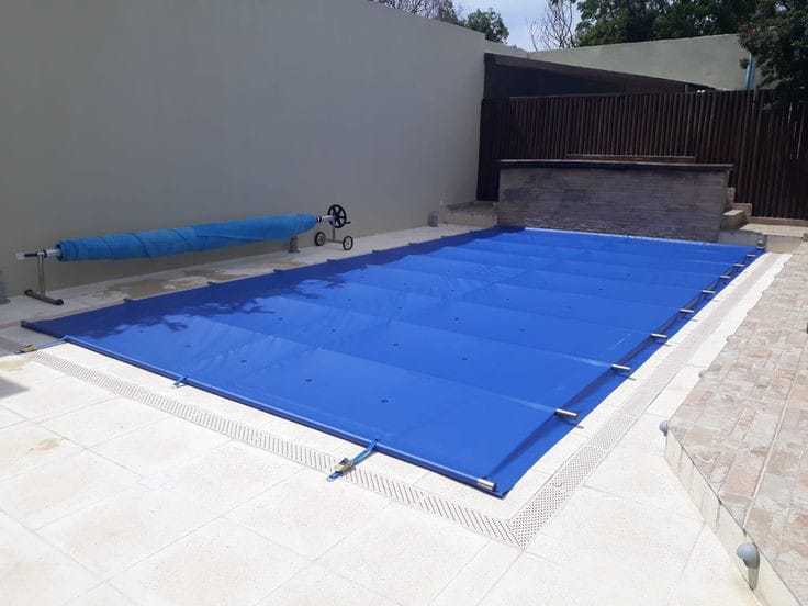 Couverture de piscine