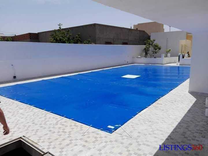 Couverture de piscine