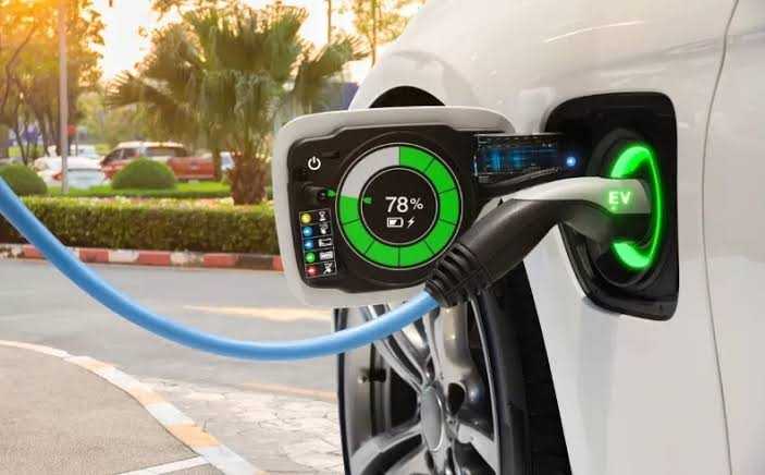 ⚡🚗 دورة أساسيات السيارات الكهربائية – مستقبلك في عالم التنقل المستدام! 🔋🌍