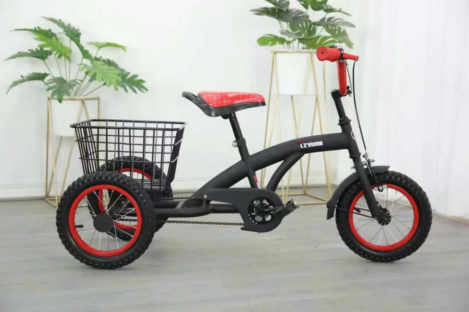 Sales of children's tricycles children's electric cars +86 13011457878