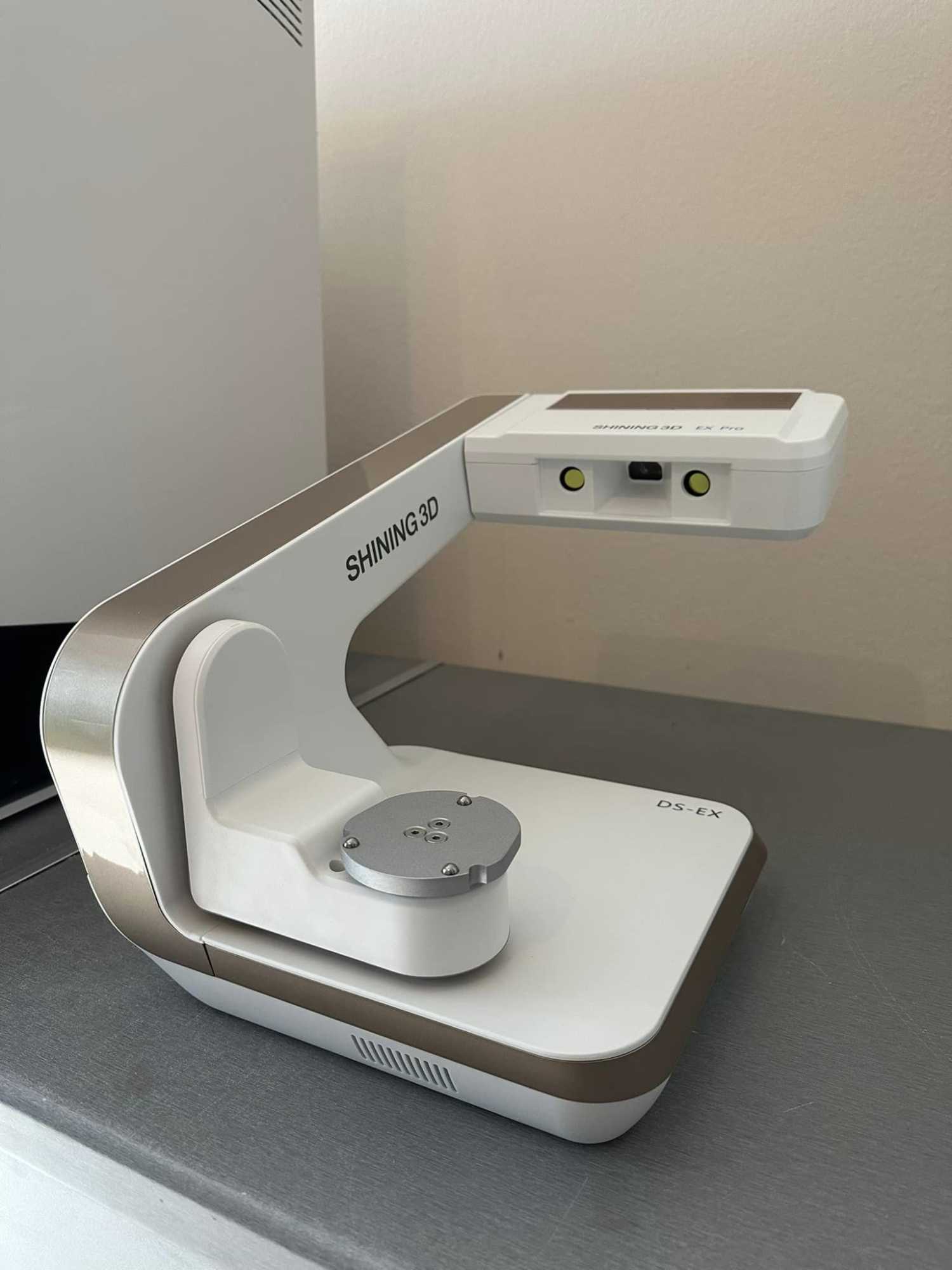 Shining3D AutoScan-DS-EX Pro 3D dental scanner