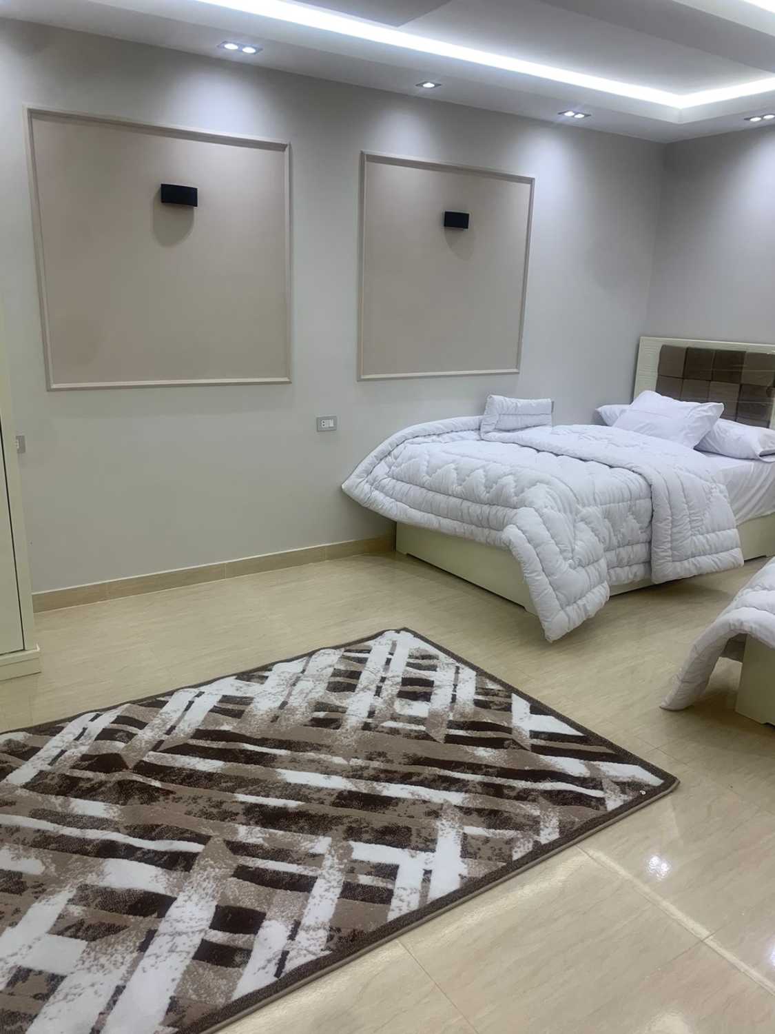 شقة مفروشة VIP المهندسين امام نادى الزمالك جامعه الدول