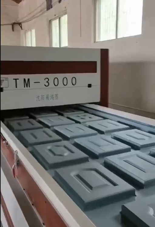 TM3000 Automatic Single Table PVC Foil Vacuum Film Press Woodworking Machine Furniture