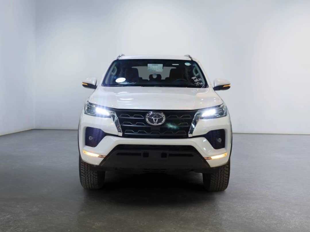 Toyota Fortuner VX 2024 دبل # للبيع