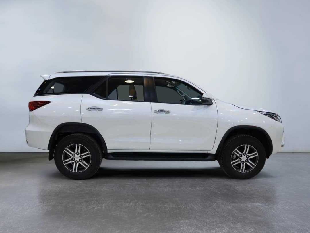 Toyota Fortuner VX 2024 دبل # للبيع