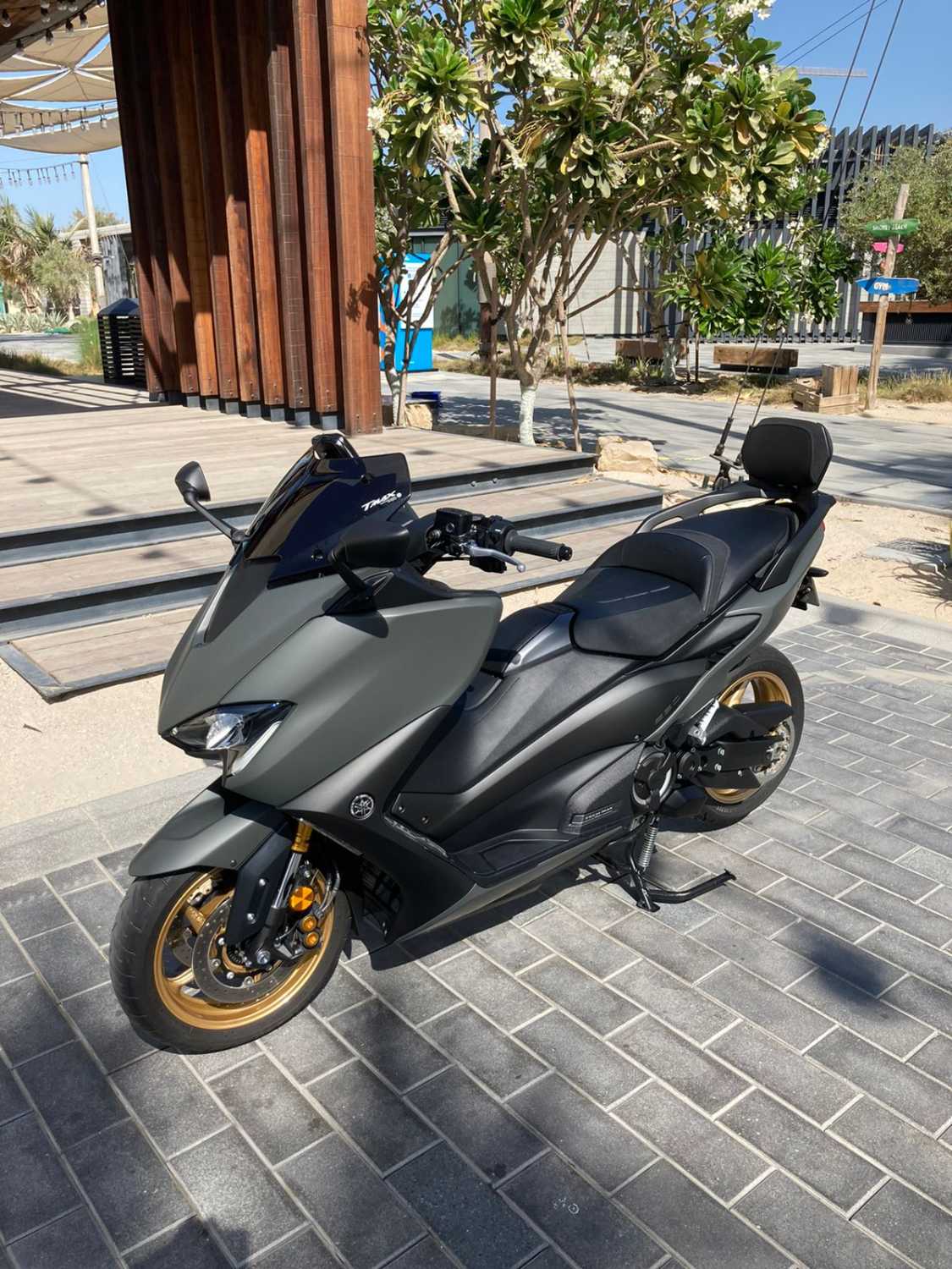 2020 Yamaha tmax for sale whatsapp me +971527713895