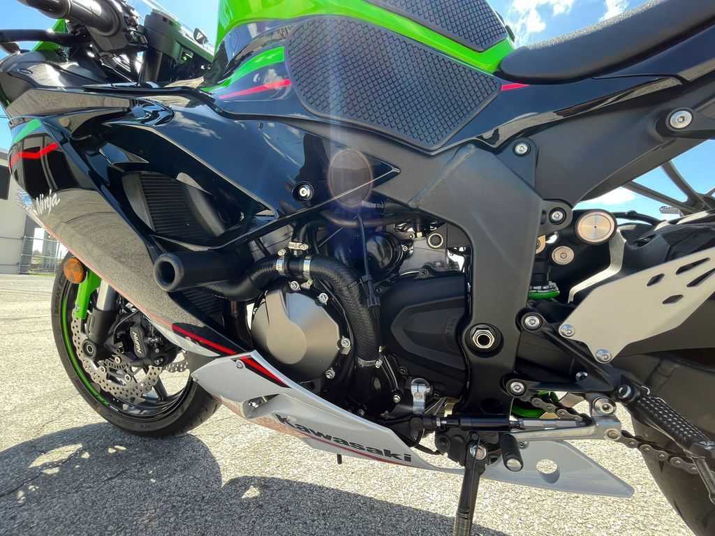 Used 2021 Kawasaki Sportbike Motorcycle, WhatsApp +971545790615