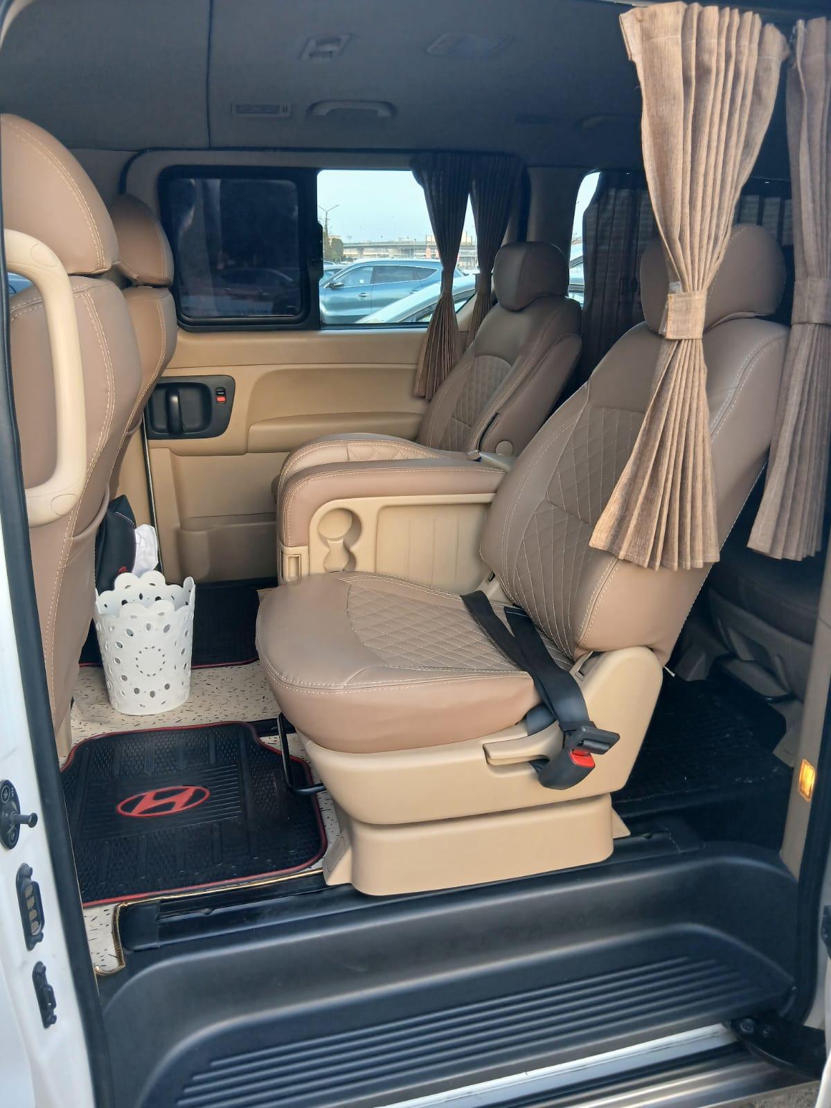 Hyundai H1 Tourist Van Rental Cairo | 12 Hours – 120 KM Included | Giza Pyramids